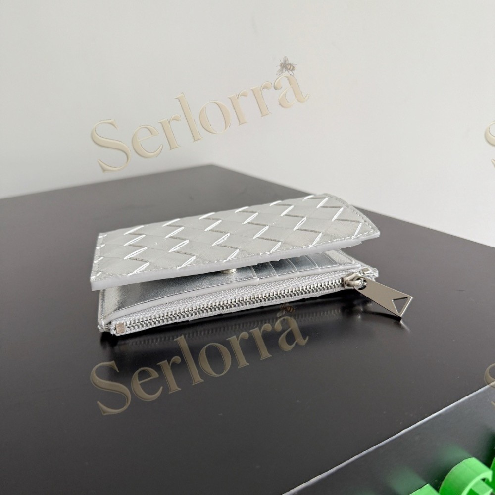 BOTTEGA VENETA INTRECCIATO MEDIUM BI-FOLD WALLET