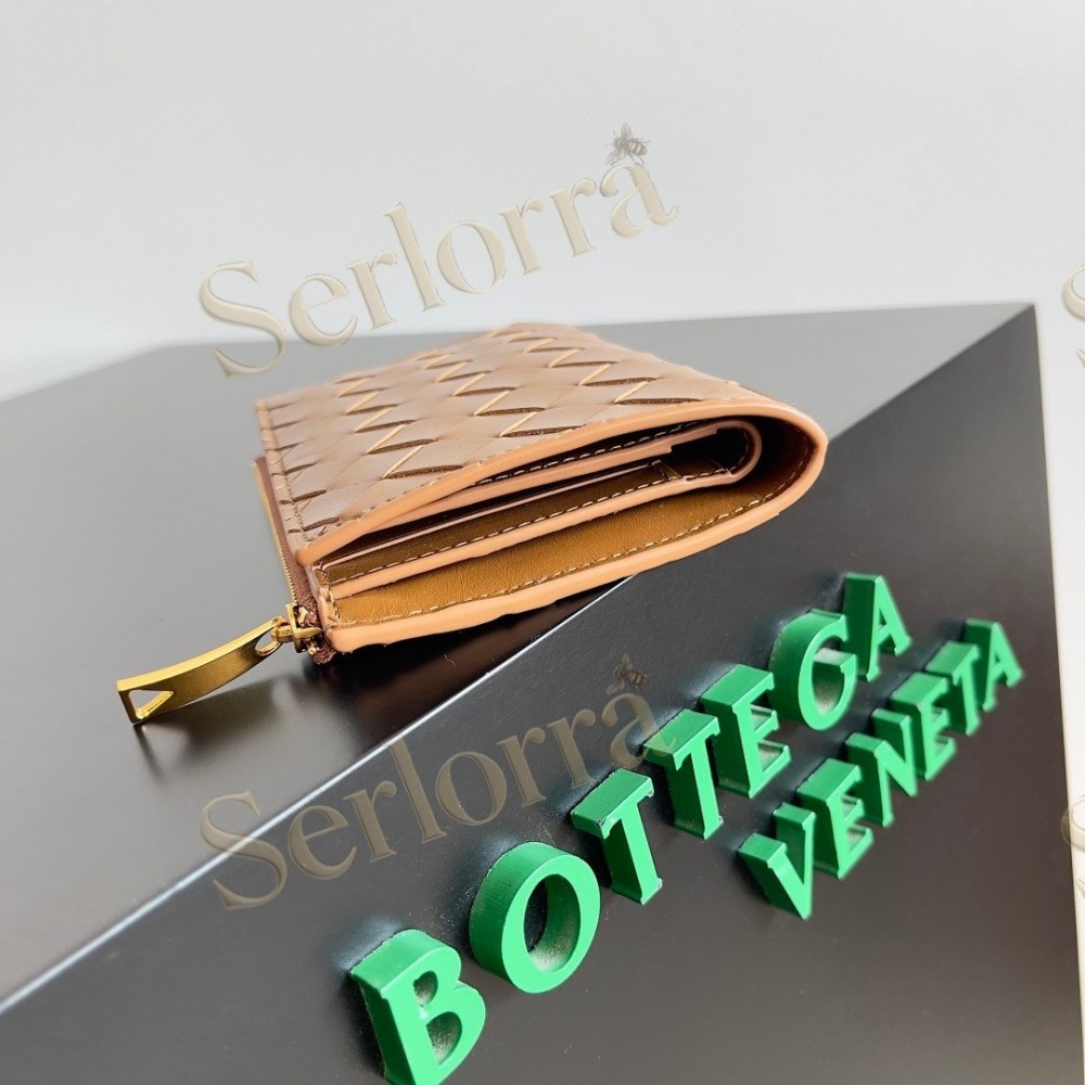 BOTTEGA VENETA INTRECCIATO MEDIUM BI-FOLD WALLET
