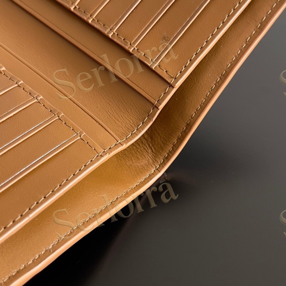 BOTTEGA VENETA INTRECCIATO MEDIUM BI-FOLD WALLET