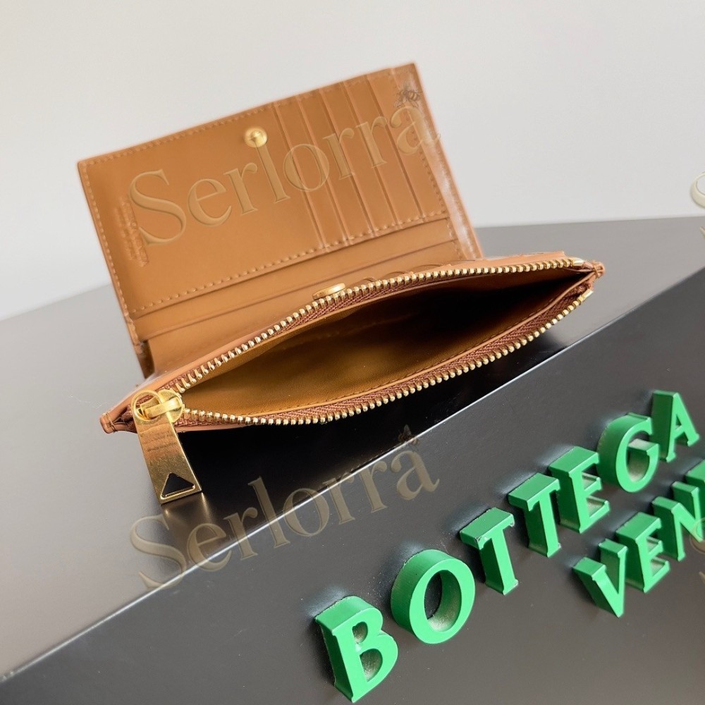 BOTTEGA VENETA INTRECCIATO MEDIUM BI-FOLD WALLET