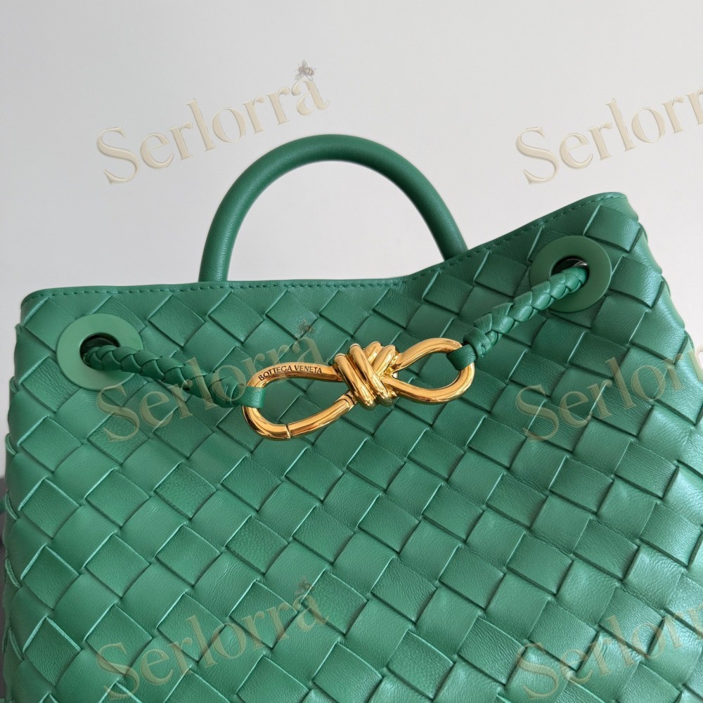 BOTTEGA VENETA SMALL ANDIAMO SPACE BLUE