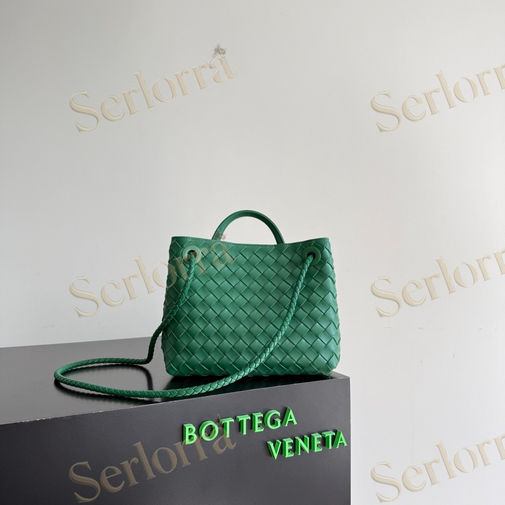 BOTTEGA VENETA SMALL ANDIAMO SPACE BLUE