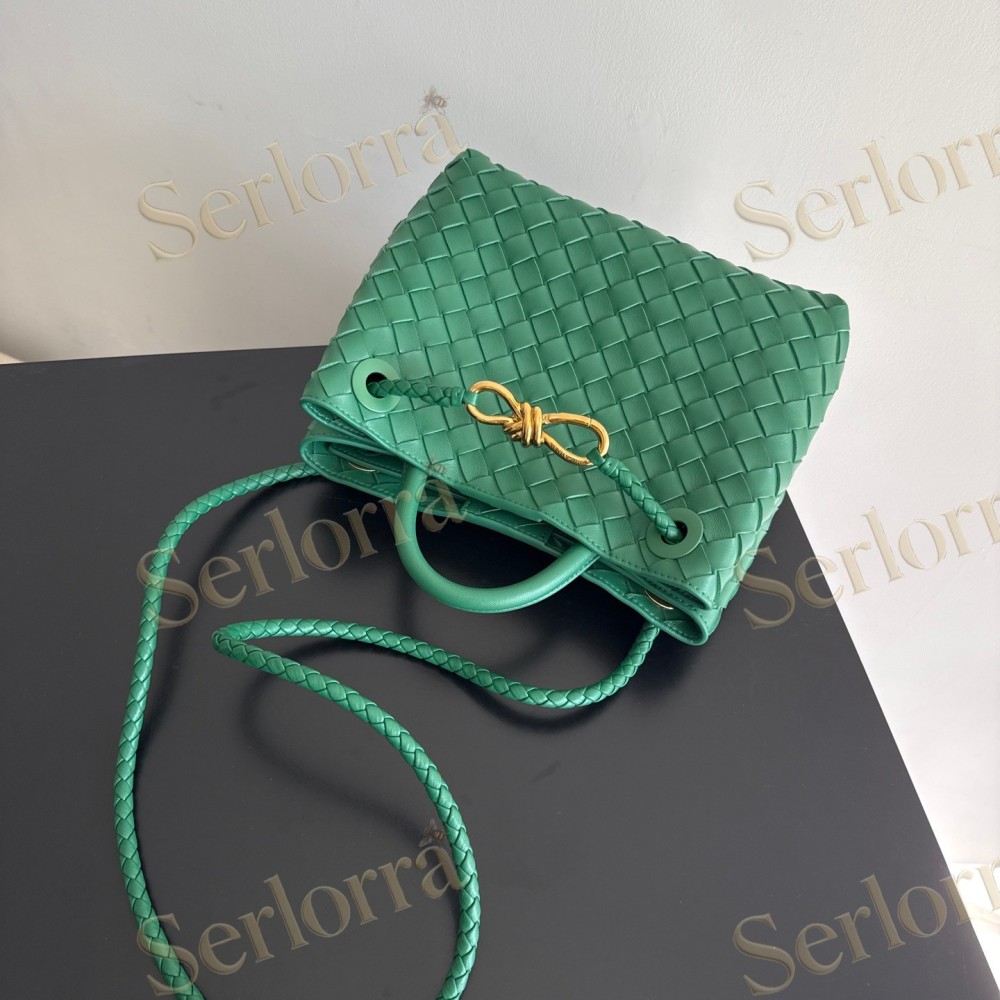 BOTTEGA VENETA SMALL ANDIAMO SPACE BLUE