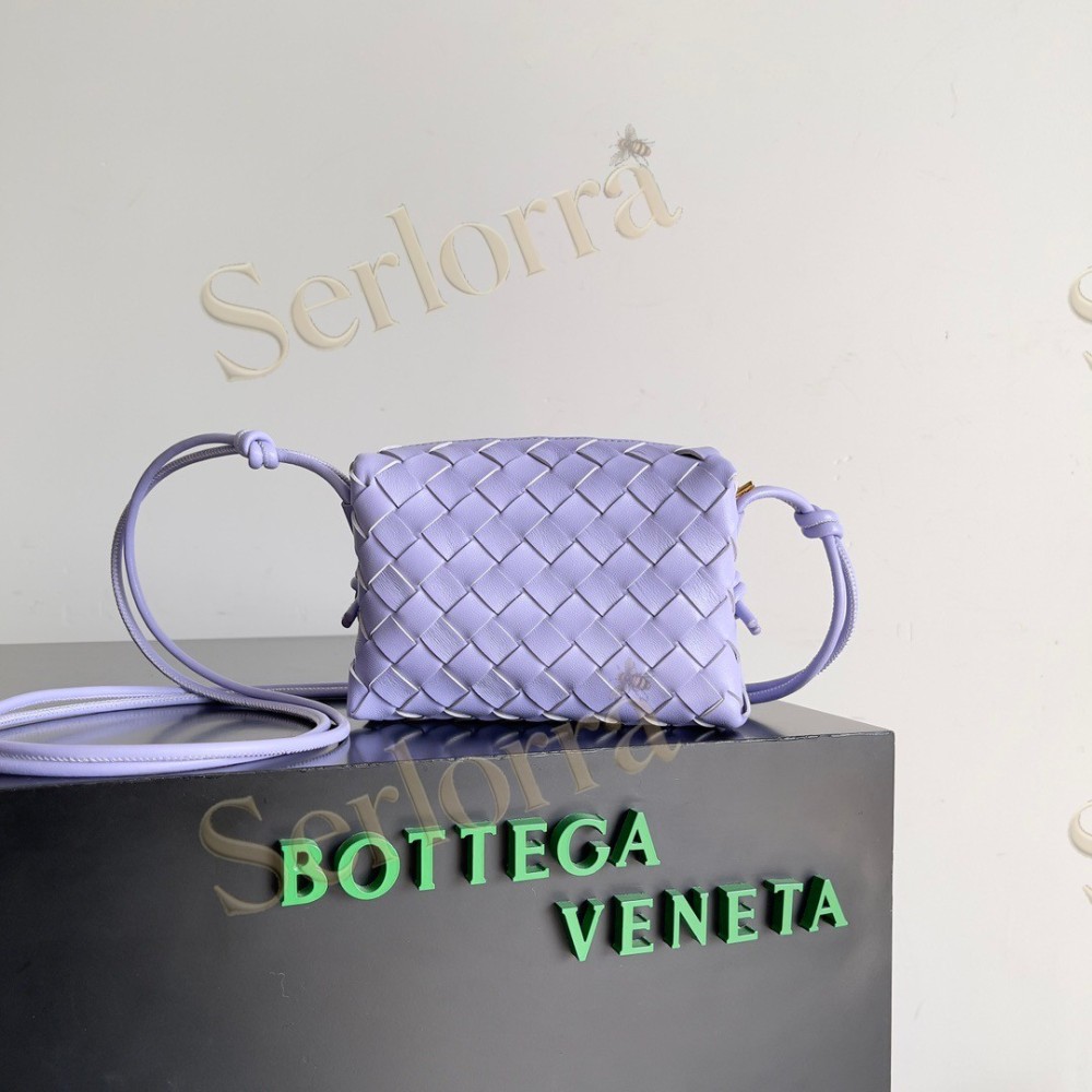 BOTTEGA VENETA MINI LOOP CAMERA BAG
