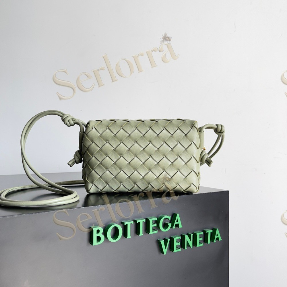 BOTTEGA VENETA MINI LOOP CAMERA BAG