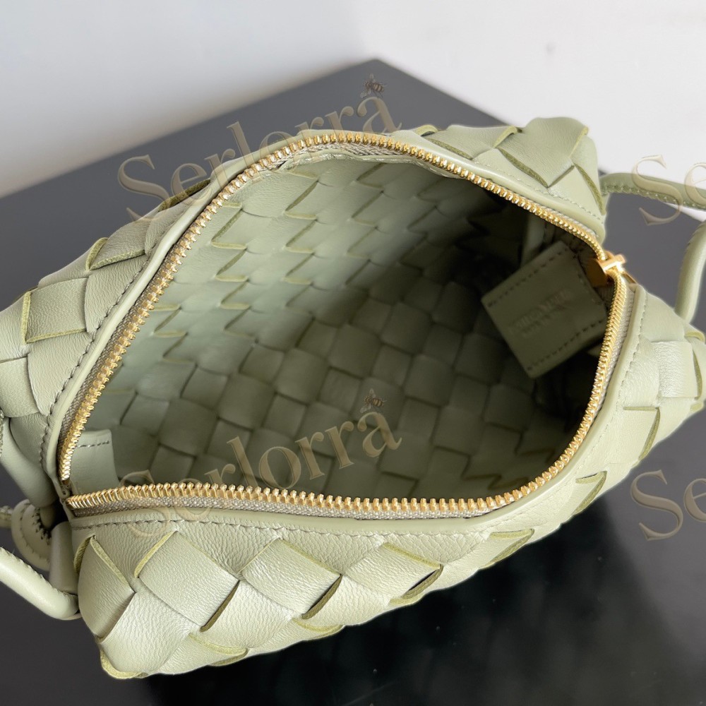 BOTTEGA VENETA MINI LOOP CAMERA BAG