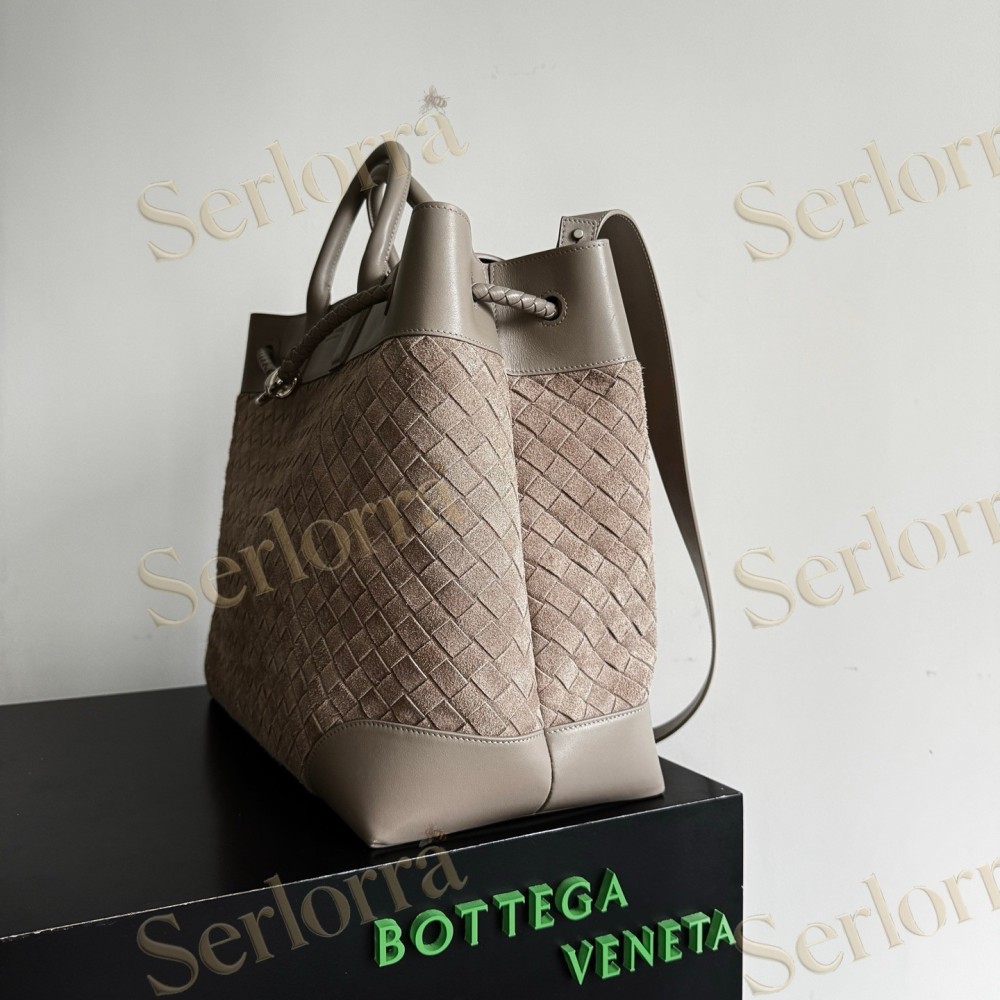 BOTTEGA VENETA ANDIAMO VOYAGER