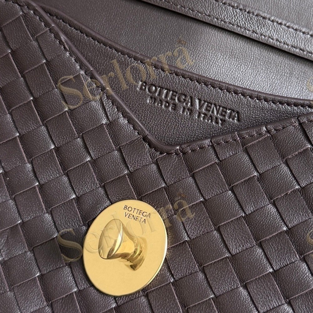 BOTTEGA VENETA KNOT LOCK