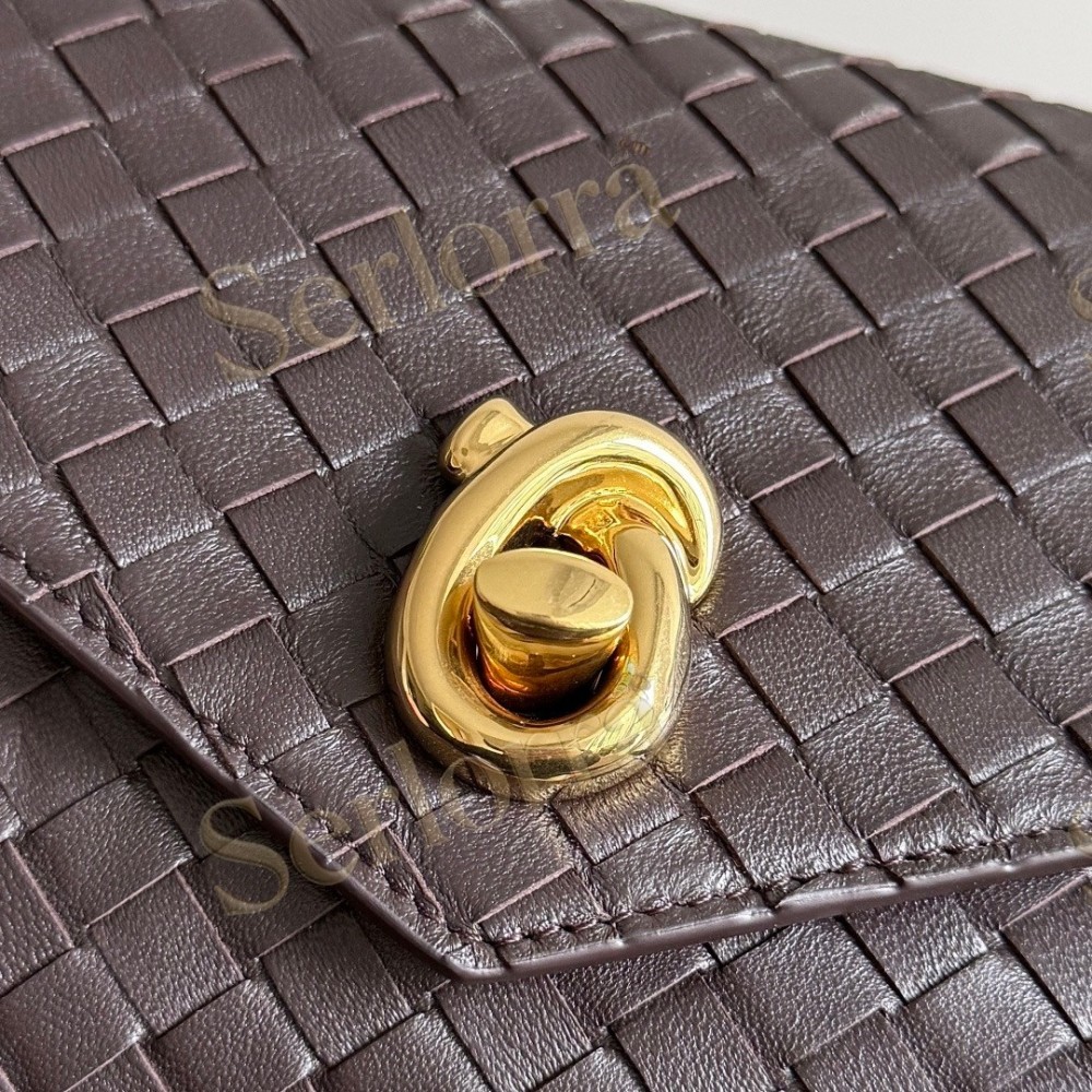 BOTTEGA VENETA KNOT LOCK