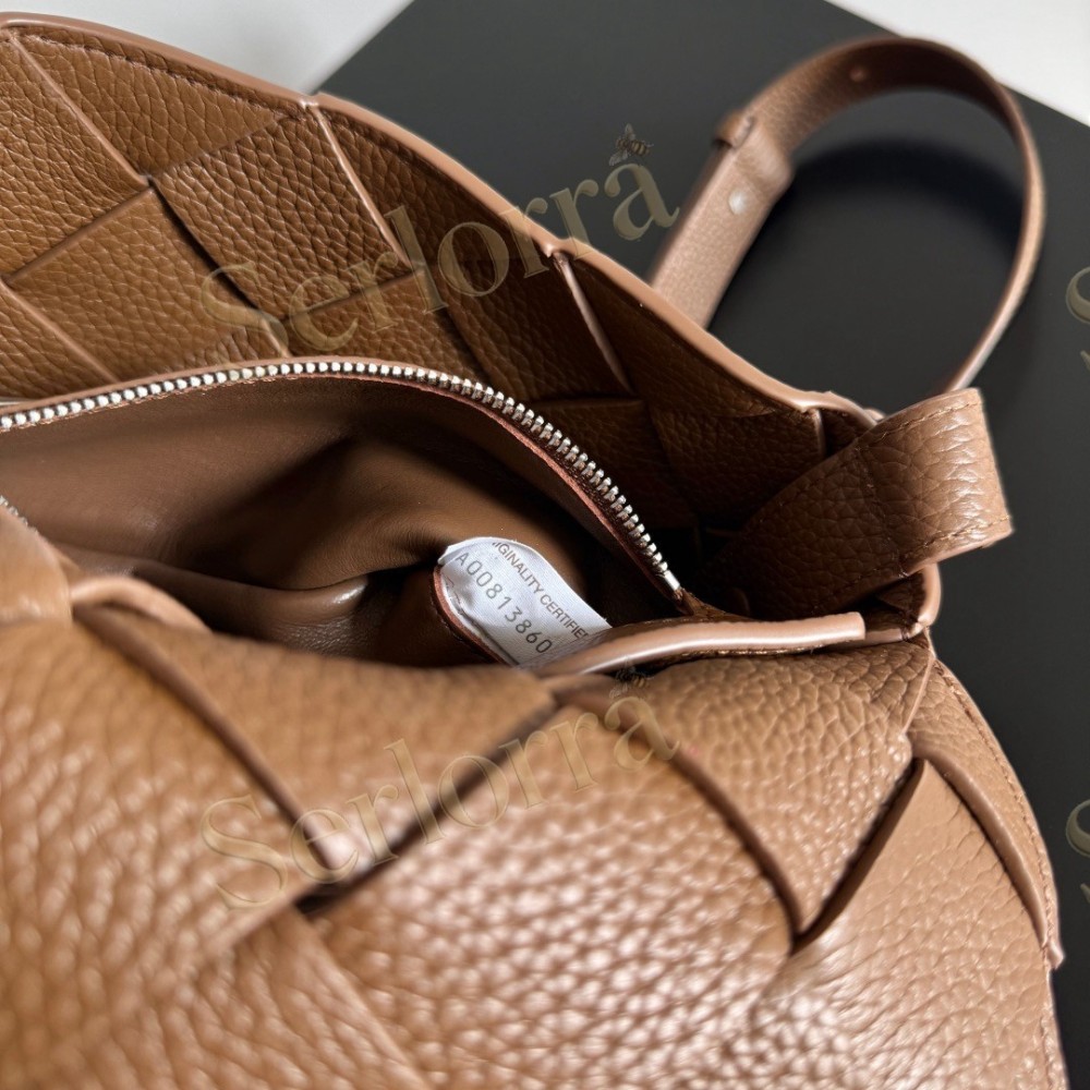 BOTTEGA VENETA DIAGO