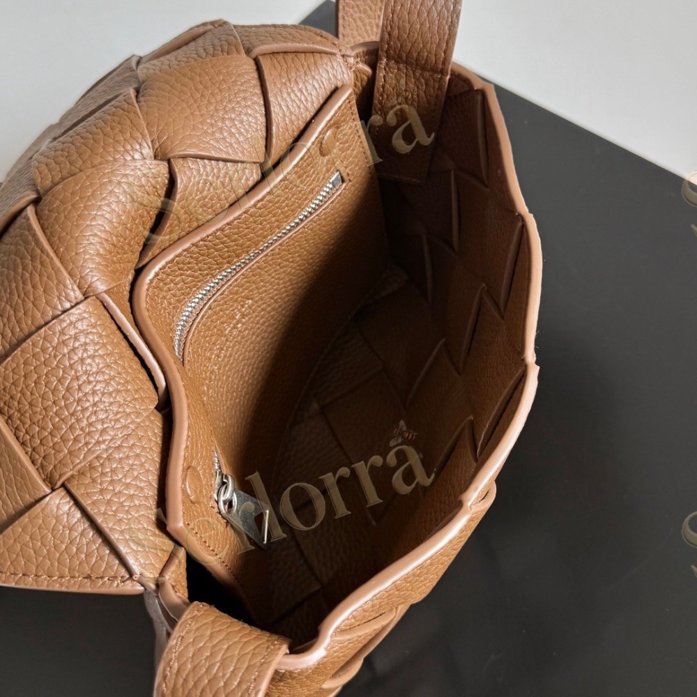 BOTTEGA VENETA DIAGO
