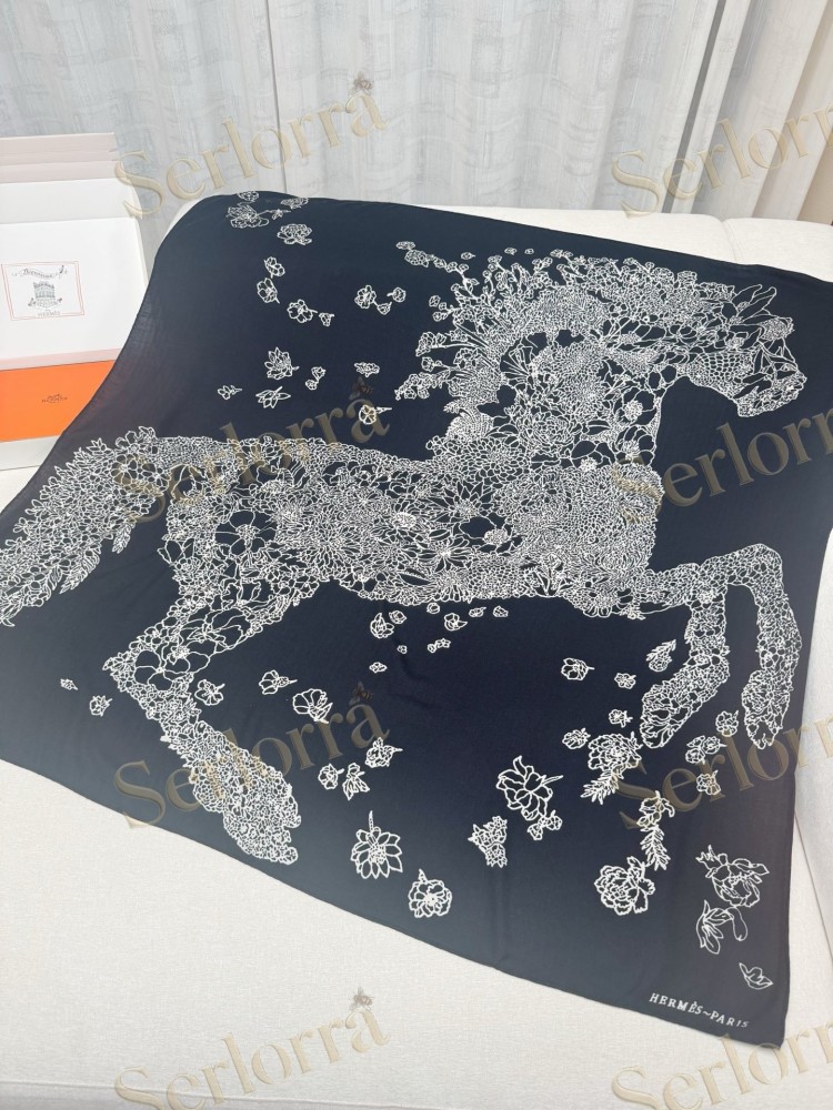 HERMÈS LIGHT FLORAL VELVET SHAWL