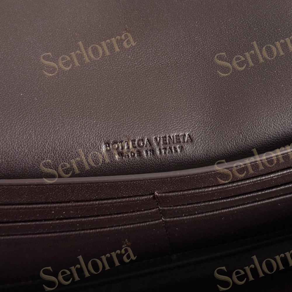 BOTTEGA VENETA ANDIAMO CLUTCH