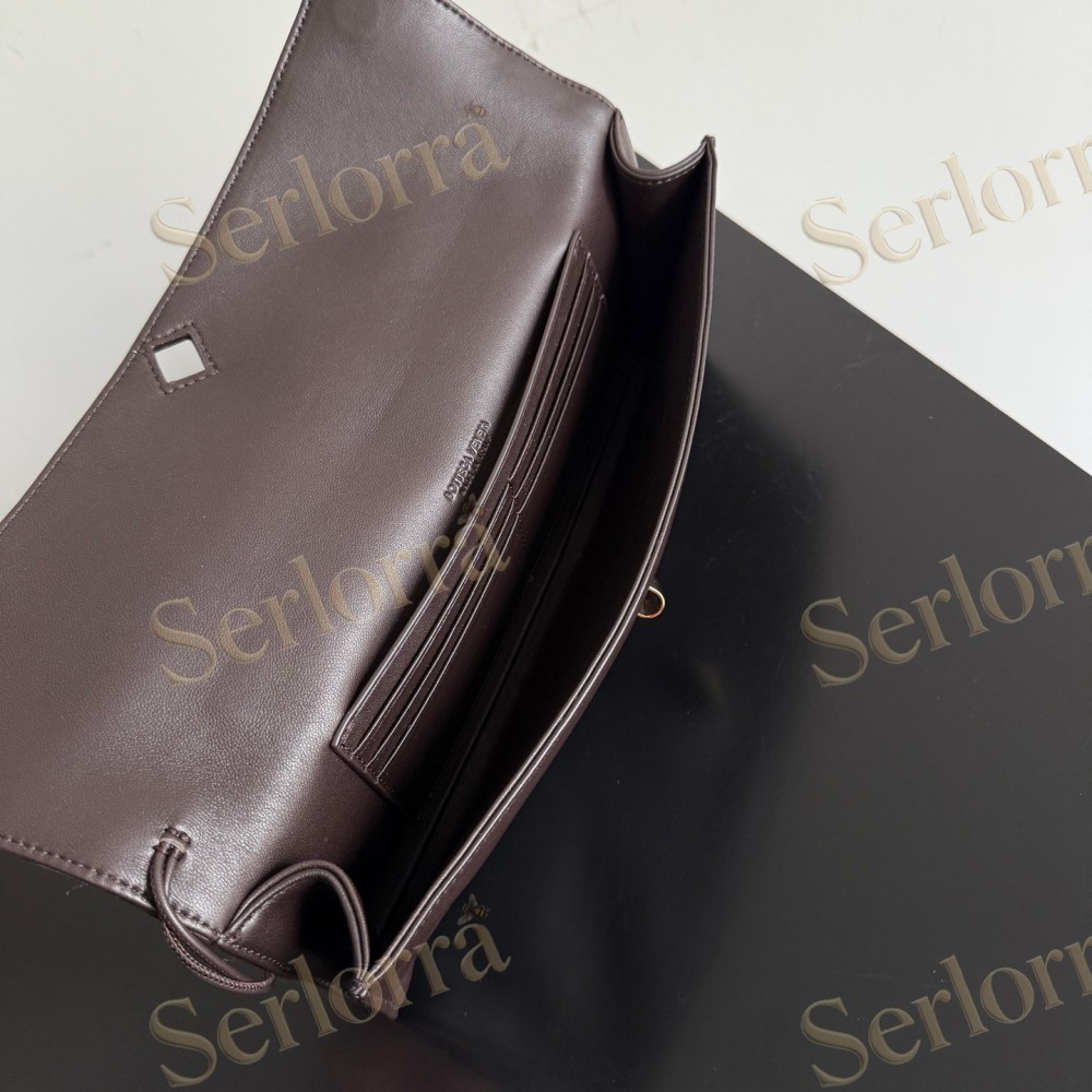 BOTTEGA VENETA ANDIAMO CLUTCH