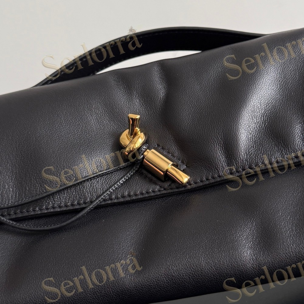 BOTTEGA VENETA ANDIAMO CLUTCH
