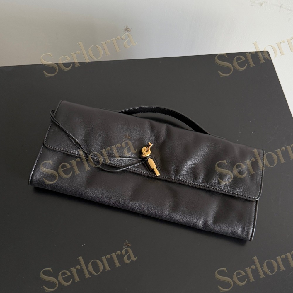 BOTTEGA VENETA ANDIAMO CLUTCH