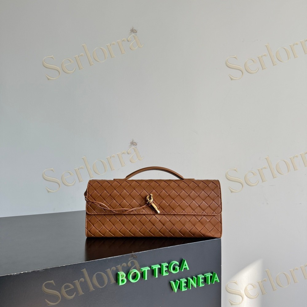 BOTTEGA VENETA ANDIAMO CLUTCH