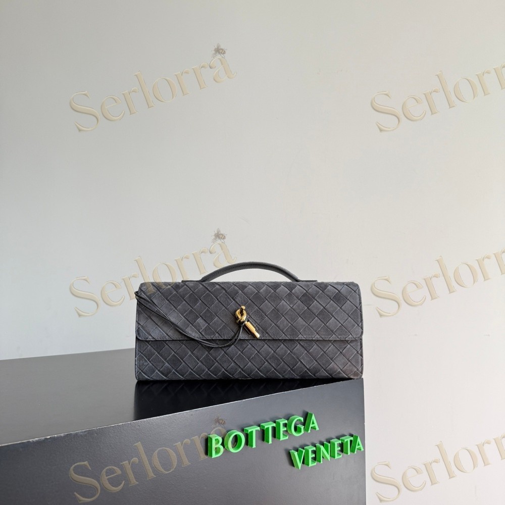 BOTTEGA VENETA ANDIAMO CLUTCH