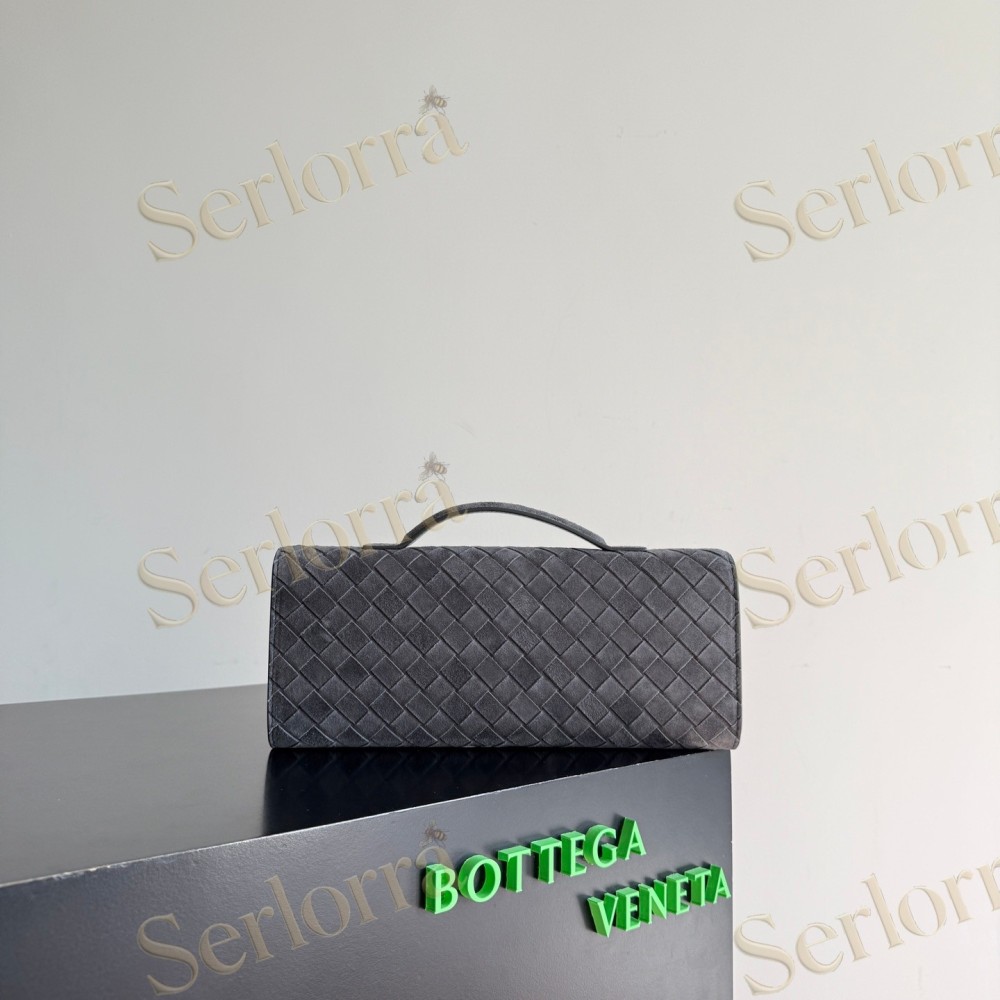 BOTTEGA VENETA ANDIAMO CLUTCH