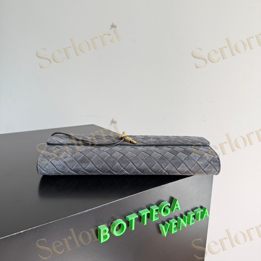 BOTTEGA VENETA ANDIAMO CLUTCH