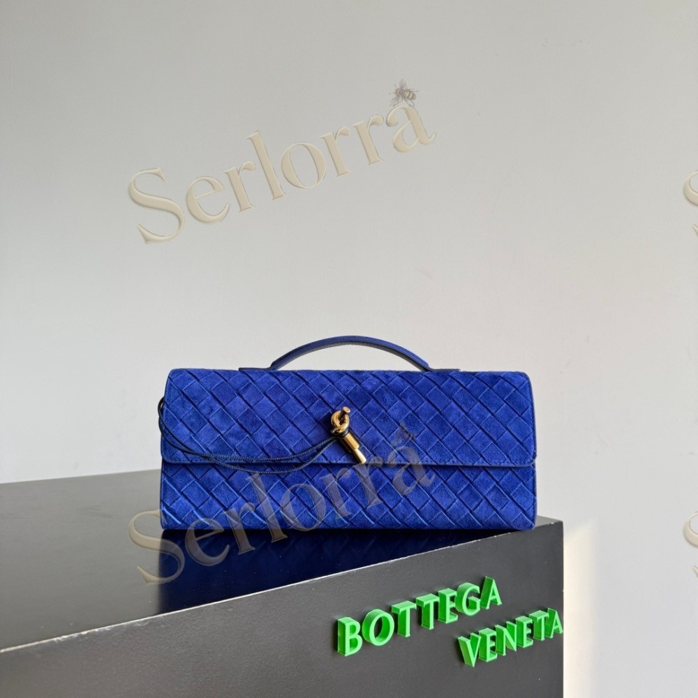 BOTTEGA VENETA ANDIAMO CLUTCH