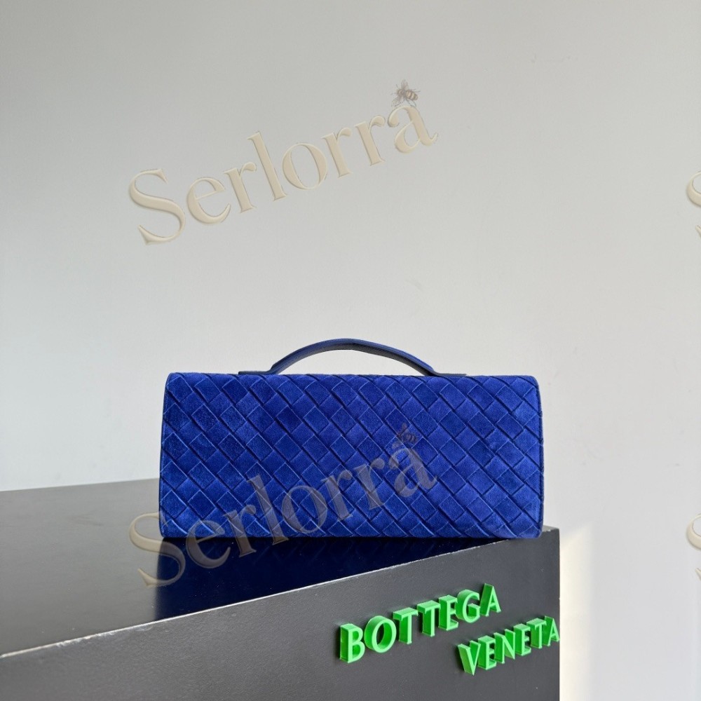 BOTTEGA VENETA ANDIAMO CLUTCH