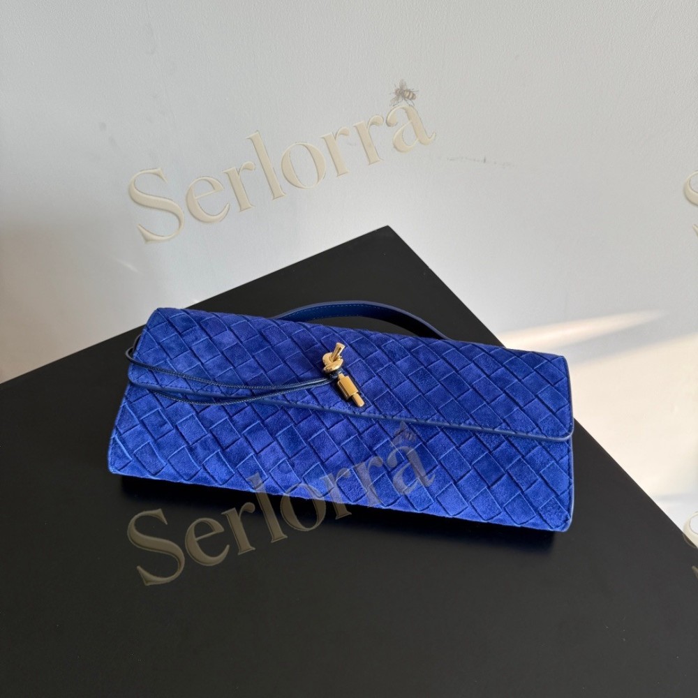 BOTTEGA VENETA ANDIAMO CLUTCH