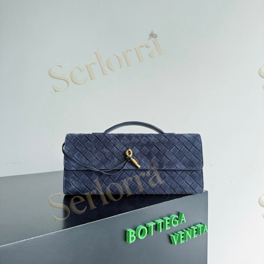 BOTTEGA VENETA ANDIAMO CLUTCH