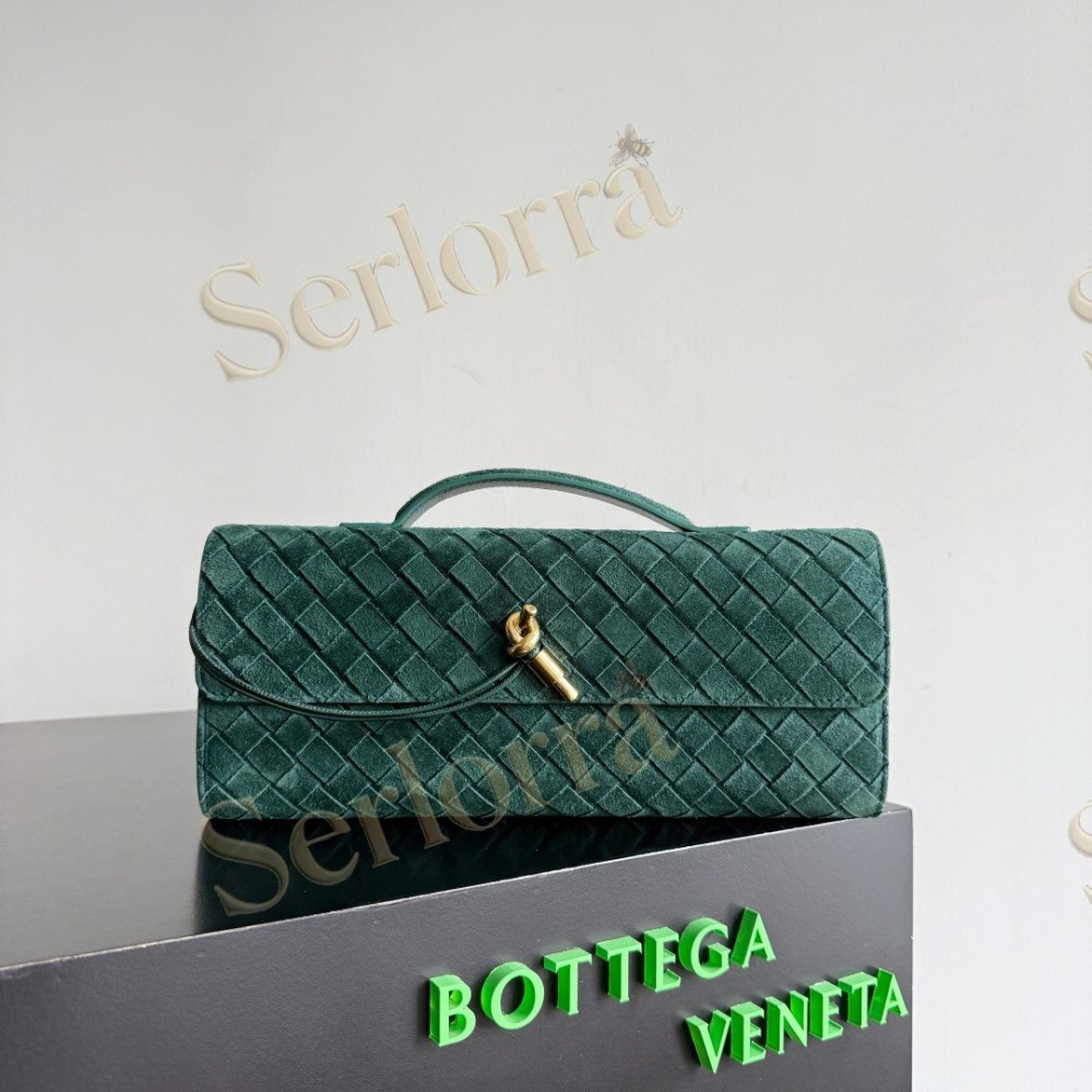 BOTTEGA VENETA ANDIAMO CLUTCH
