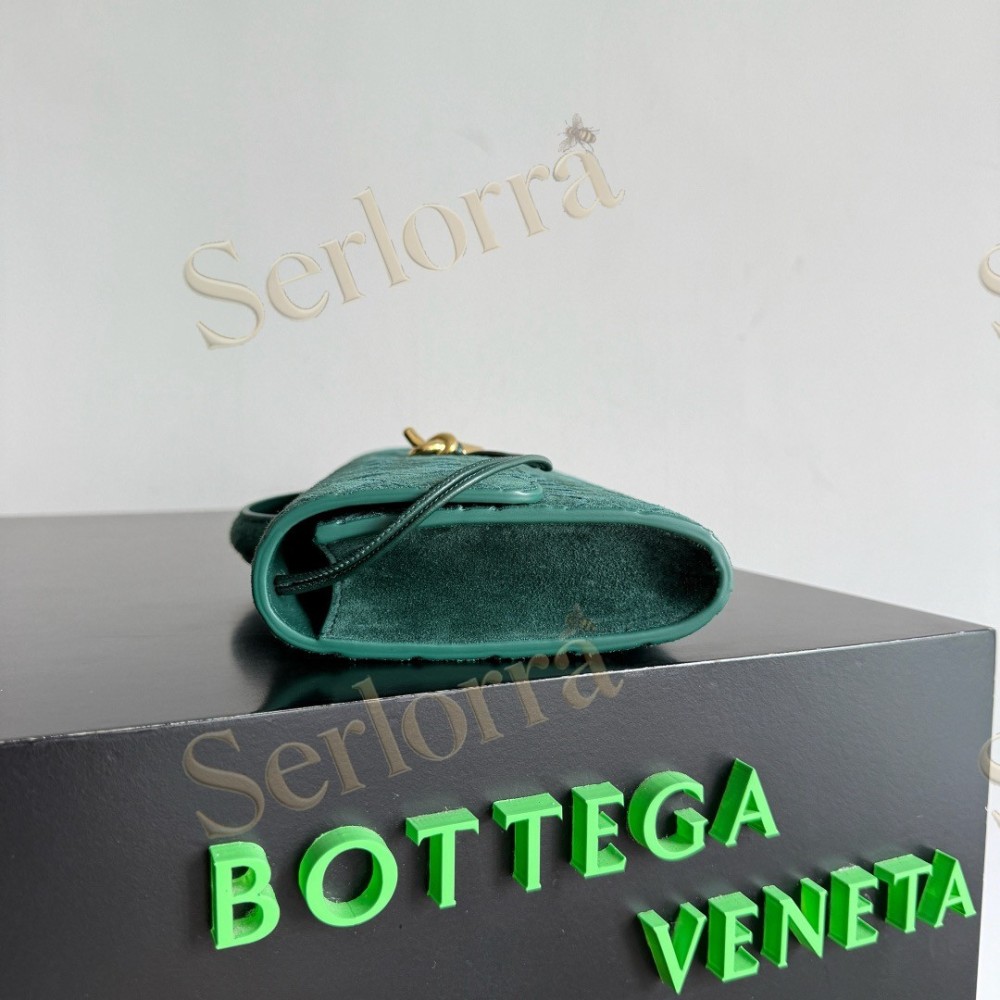 BOTTEGA VENETA ANDIAMO CLUTCH