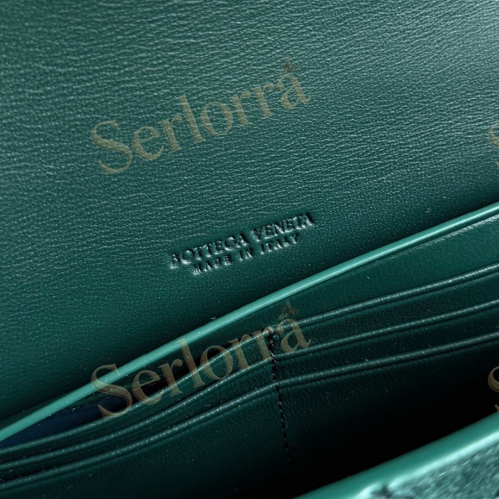 BOTTEGA VENETA ANDIAMO CLUTCH