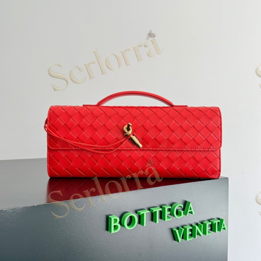 BOTTEGA VENETA ANDIAMO CLUTCH