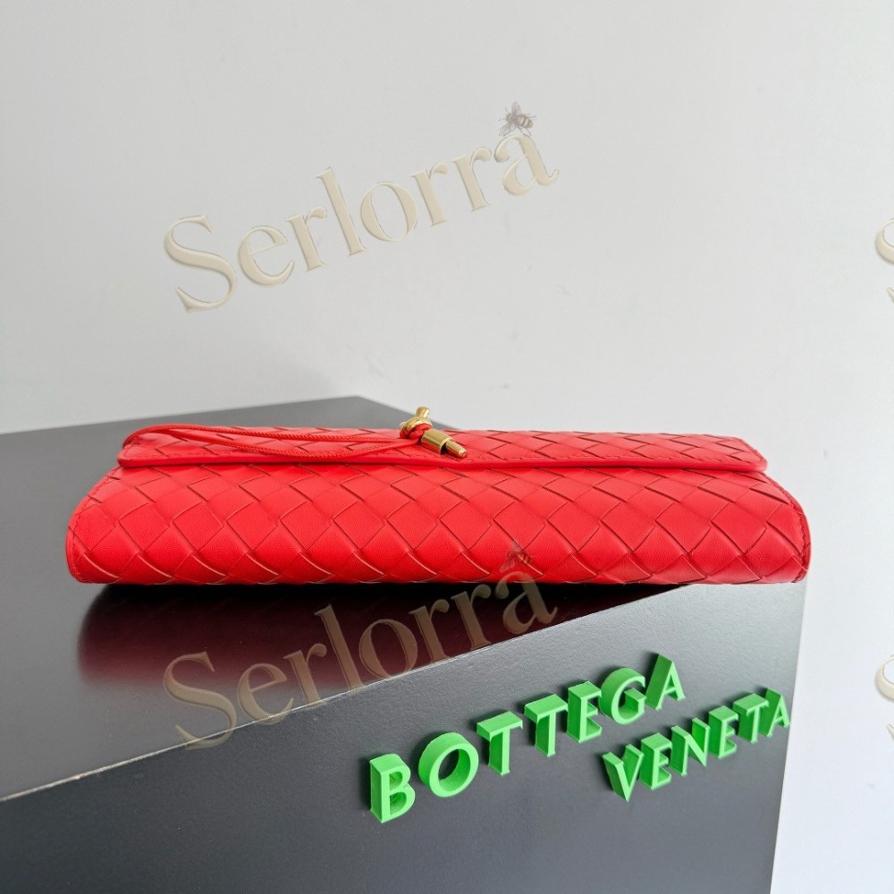 BOTTEGA VENETA ANDIAMO CLUTCH