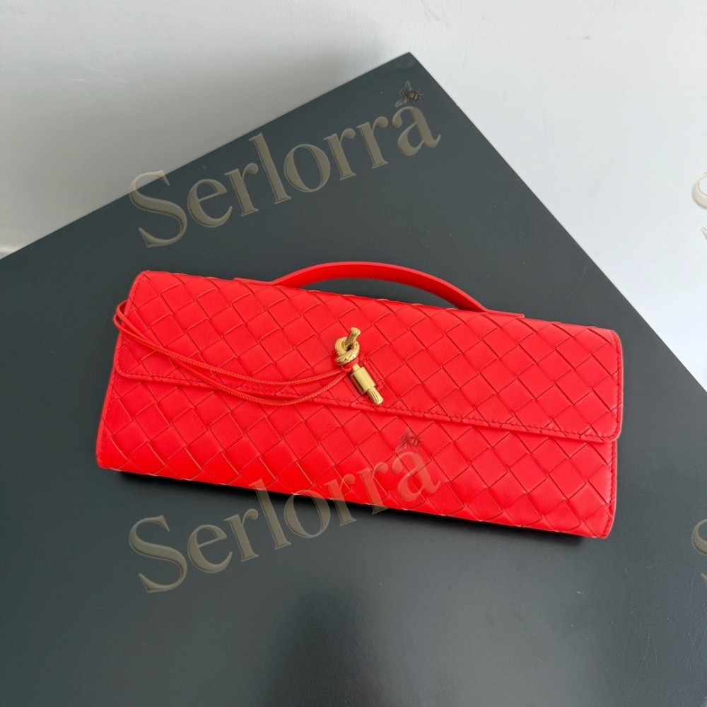 BOTTEGA VENETA ANDIAMO CLUTCH