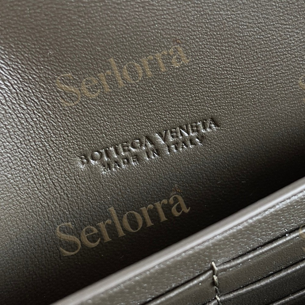 BOTTEGA VENETA ANDIAMO CLUTCH
