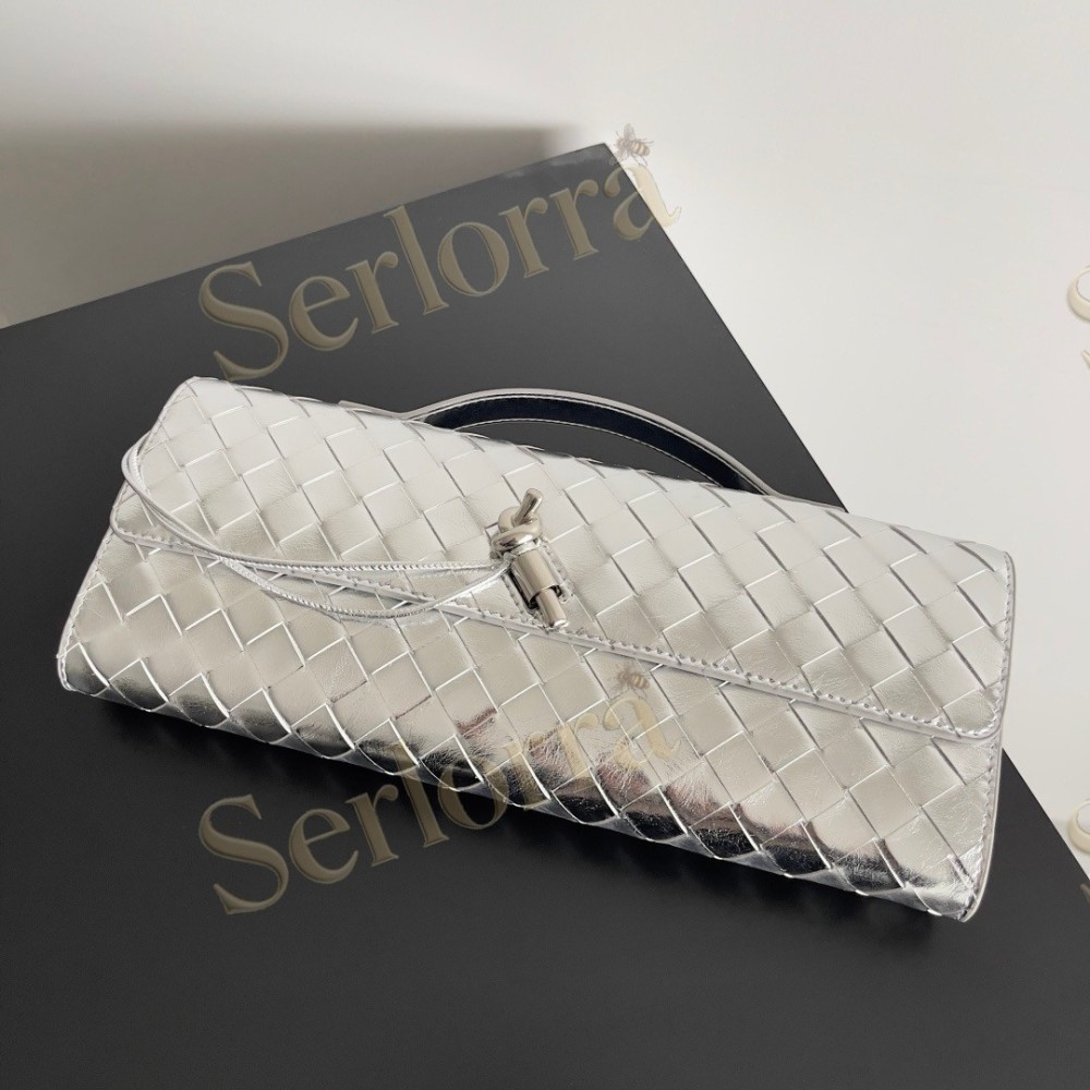 BOTTEGA VENETA ANDIAMO CLUTCH