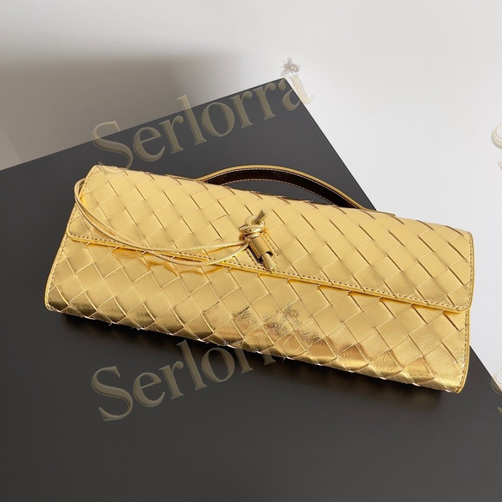 BOTTEGA VENETA ANDIAMO CLUTCH