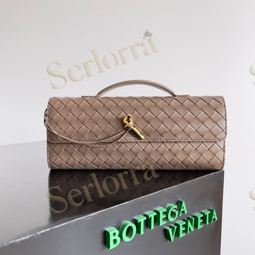 BOTTEGA VENETA ANDIAMO CLUTCH
