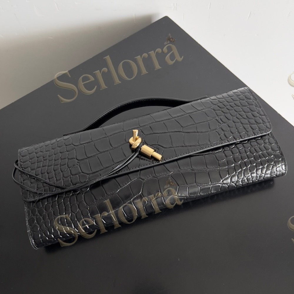 BOTTEGA VENETA ANDIAMO CLUTCH