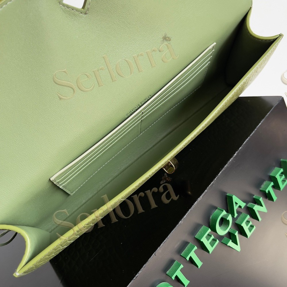 BOTTEGA VENETA ANDIAMO CLUTCH