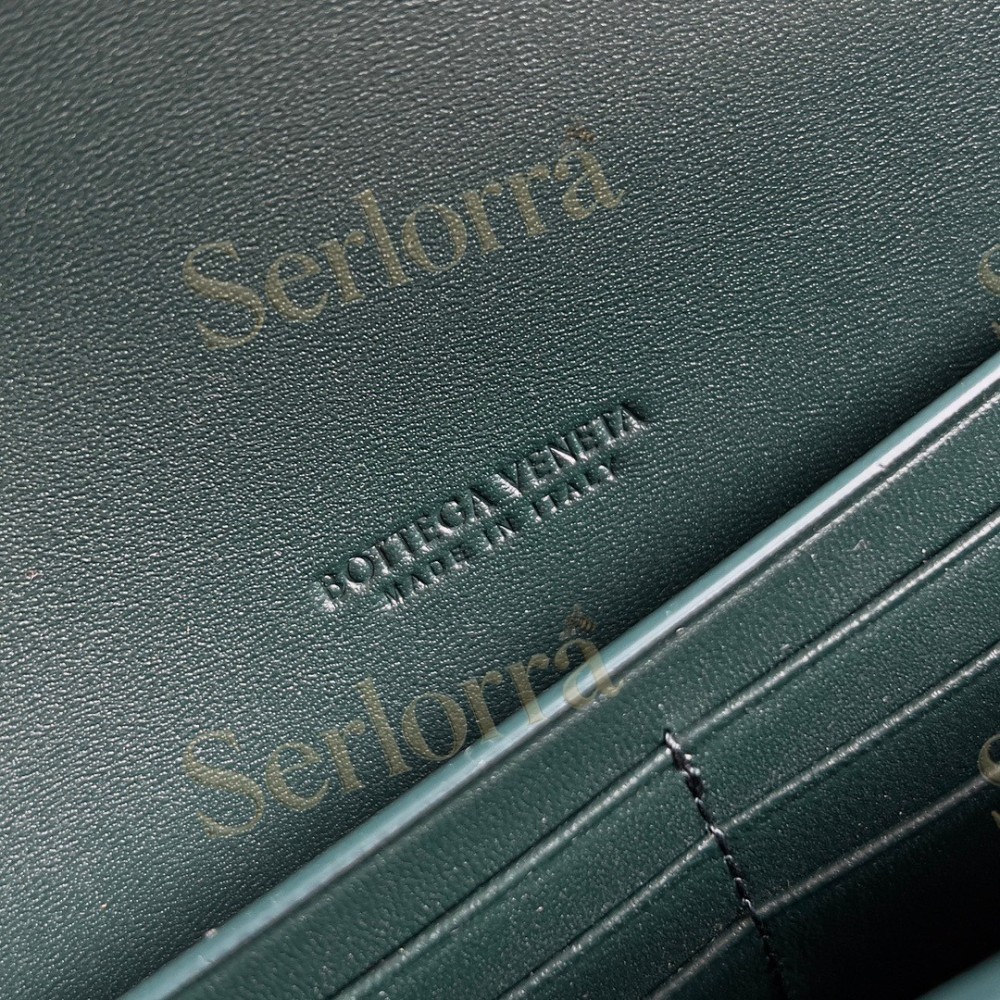 BOTTEGA VENETA ANDIAMO CLUTCH