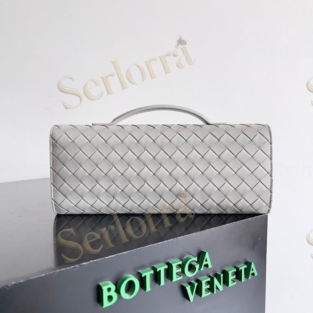 BOTTEGA VENETA ANDIAMO CLUTCH