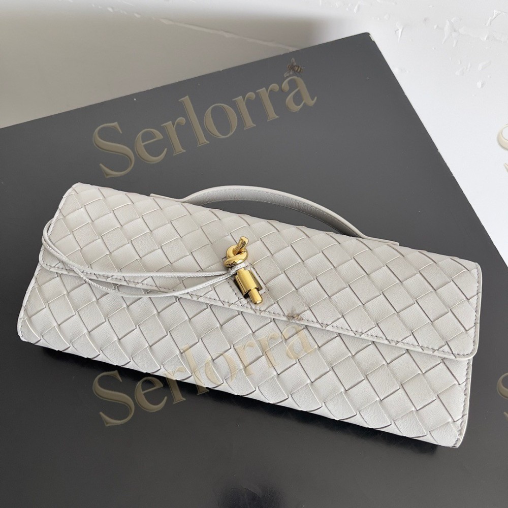 BOTTEGA VENETA ANDIAMO CLUTCH