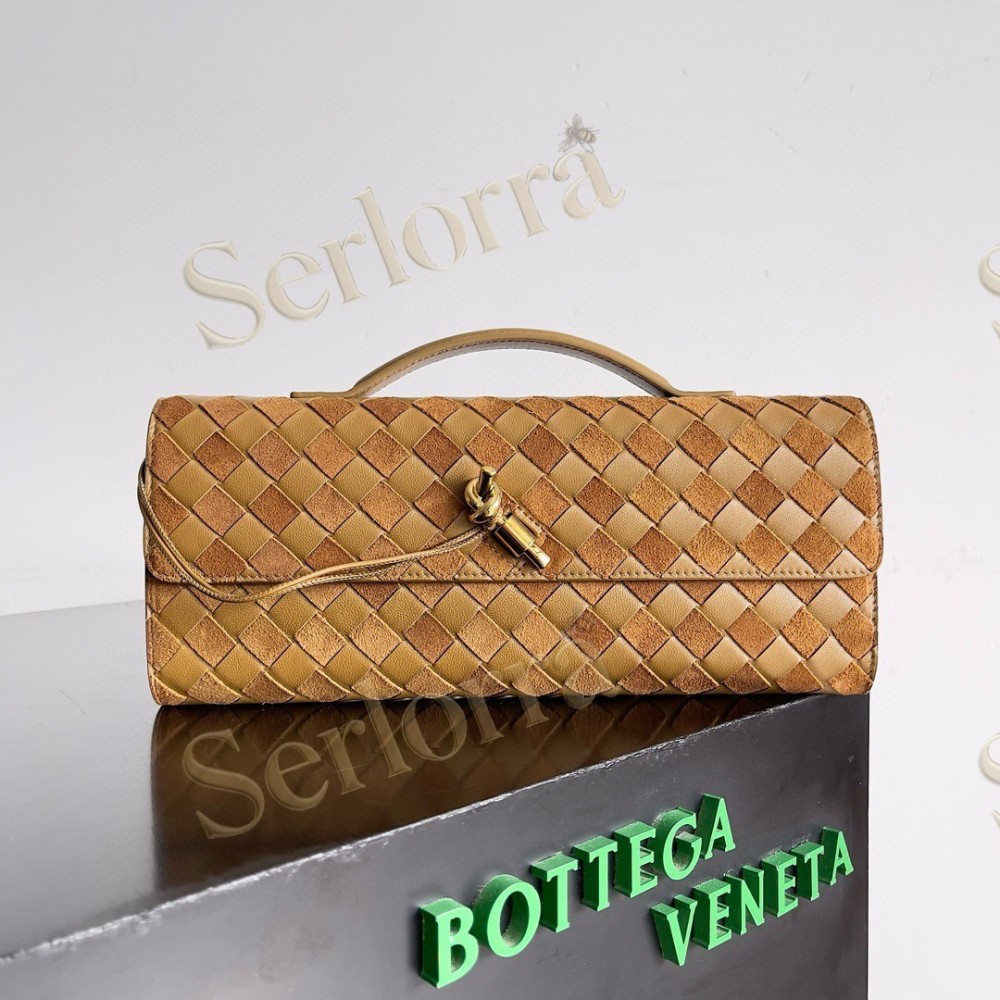 BOTTEGA VENETA ANDIAMO CLUTCH