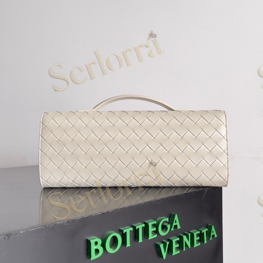 BOTTEGA VENETA ANDIAMO CLUTCH