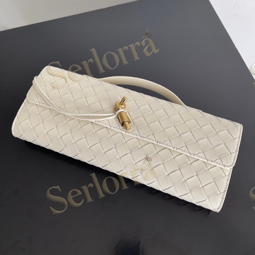 BOTTEGA VENETA ANDIAMO CLUTCH