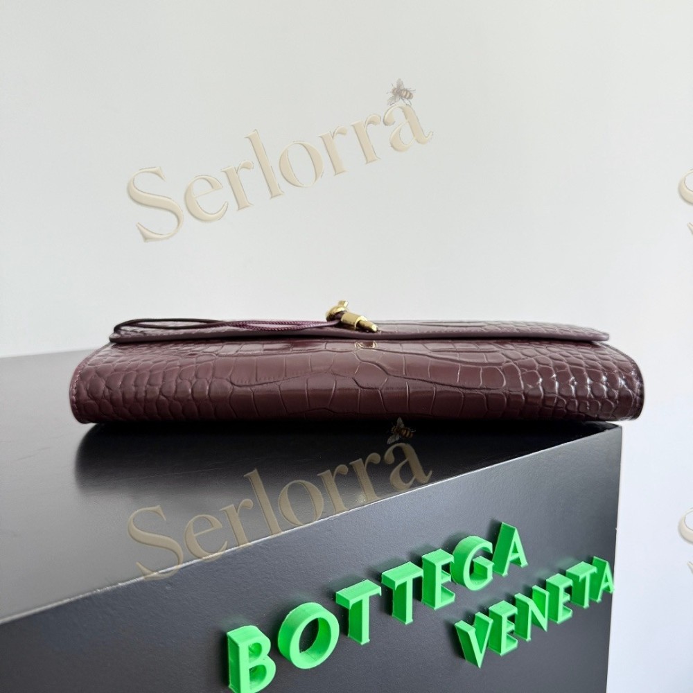 BOTTEGA VENETA ANDIAMO CLUTCH