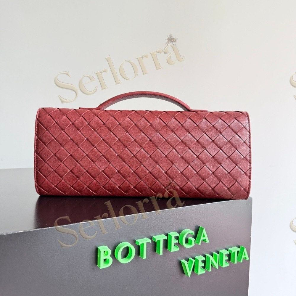 BOTTEGA VENETA ANDIAMO CLUTCH