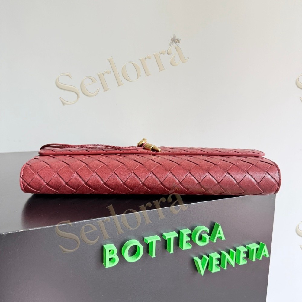 BOTTEGA VENETA ANDIAMO CLUTCH
