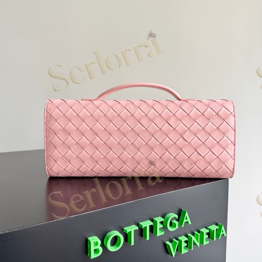 BOTTEGA VENETA ANDIAMO CLUTCH